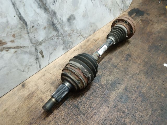 bontott VW TOUAREG Bal Féltengely