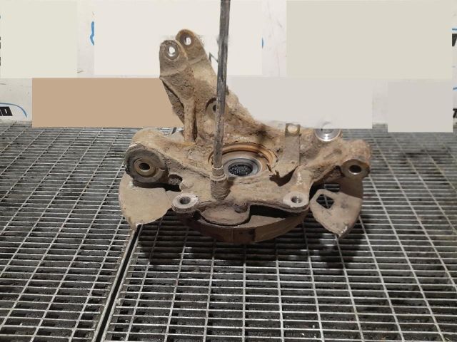 bontott VW TOUAREG Bal hátsó Csonkállvány