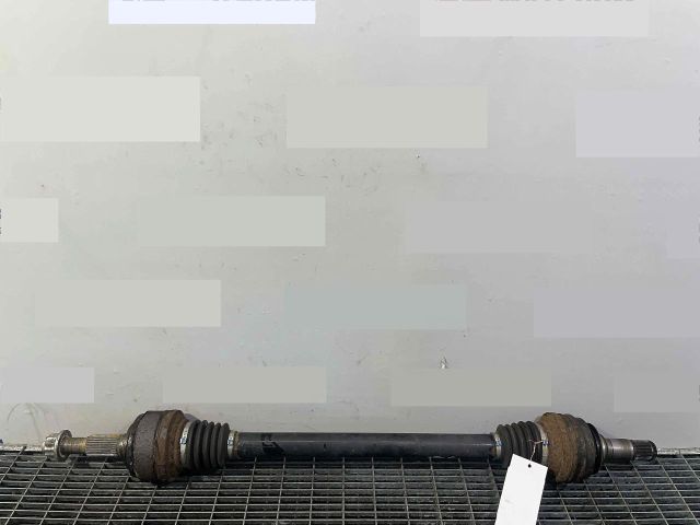 bontott VW TOUAREG Bal hátsó Féltengely