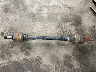 bontott VW TOUAREG Bal hátsó Féltengely