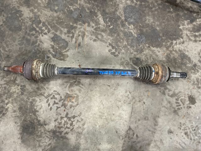 bontott VW TOUAREG Bal hátsó Féltengely