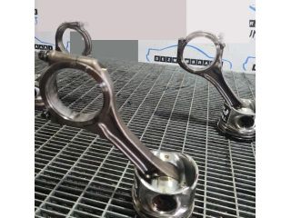 bontott VW TOUAREG Dugattyú