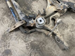 bontott VW TOUAREG Első Bölcső