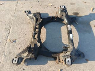 bontott VW TOUAREG Első Bölcső