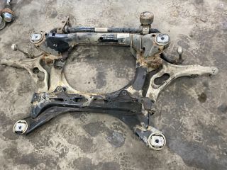 bontott VW TOUAREG Első Bölcső