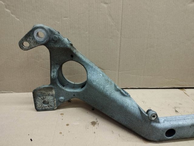 bontott VW TOUAREG Első Bölcső