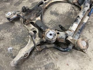 bontott VW TOUAREG Első Bölcső