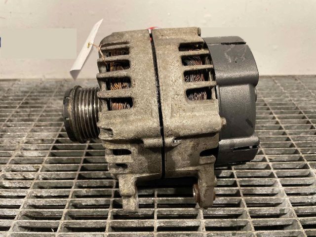 bontott VW TOUAREG Generátor