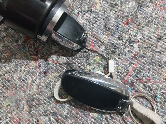 bontott VW TOUAREG Gyújtáskapcsoló Házzal