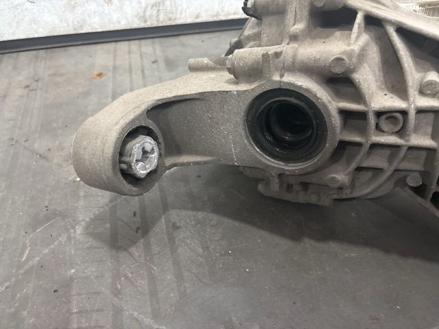 bontott VW TOUAREG Hátsó Differenciálmű