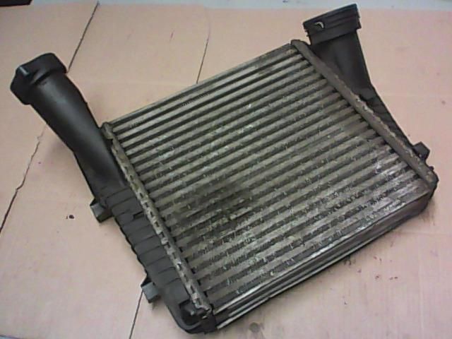 bontott VW TOUAREG Intercooler