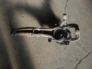 bontott VW TOUAREG Jobb első Csonkállvány Kerékaggyal