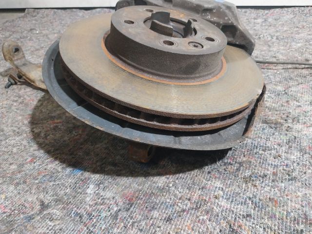 bontott VW TOUAREG Jobb első Csonkállvány Kerékaggyal