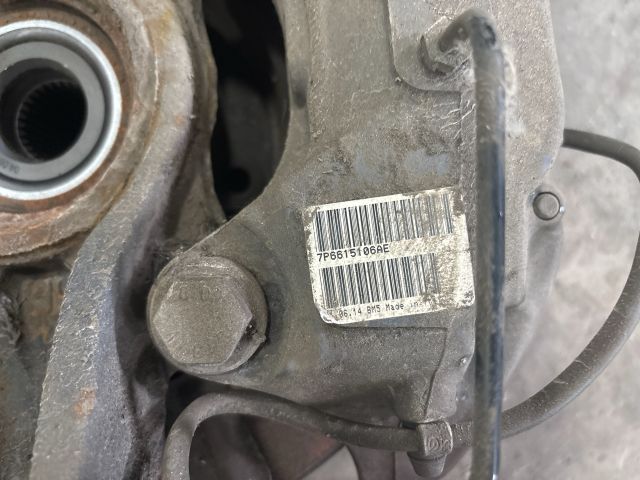 bontott VW TOUAREG Jobb első Csonkállvány Kerékaggyal