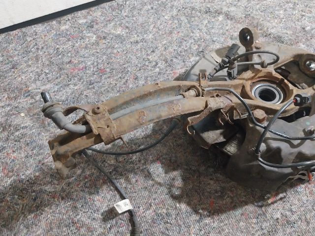 bontott VW TOUAREG Jobb első Csonkállvány Kerékaggyal