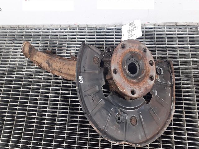 bontott VW TOUAREG Jobb első Csonkállvány