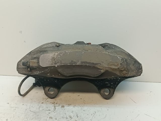 bontott VW TOUAREG Jobb első Féknyereg Munkahengerrel