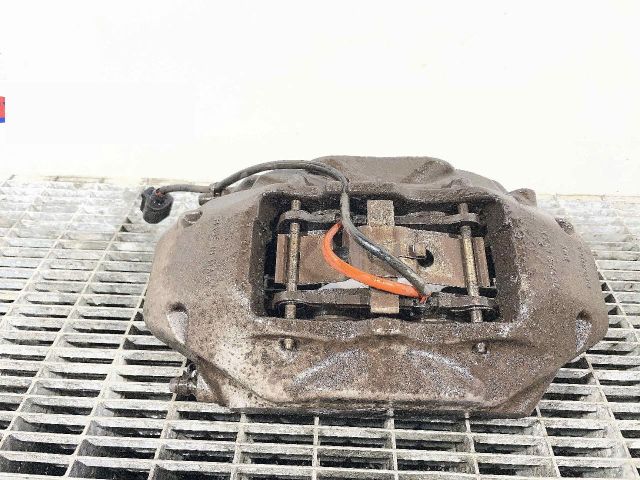 bontott VW TOUAREG Jobb első Féknyereg Munkahengerrel