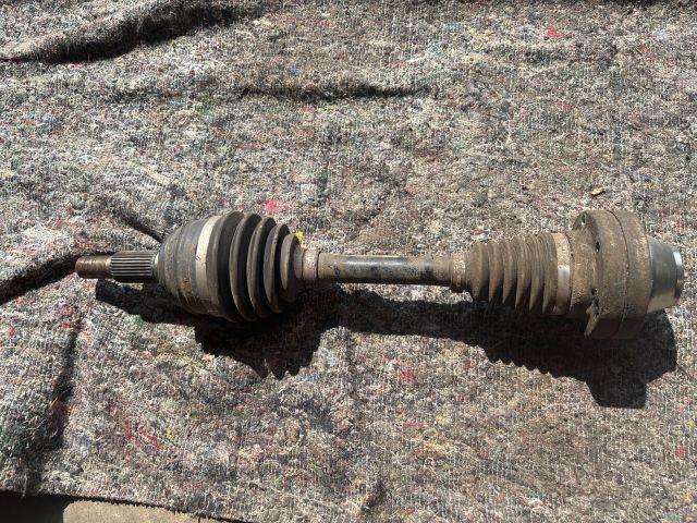 bontott VW TOUAREG Jobb Féltengely