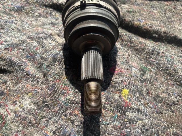 bontott VW TOUAREG Jobb Féltengely