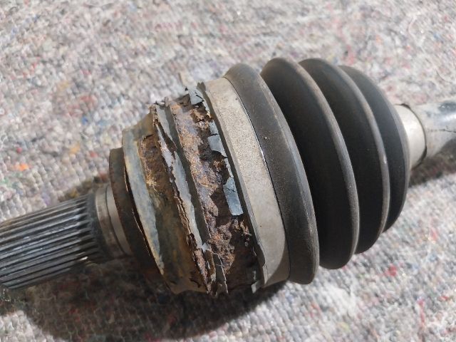 bontott VW TOUAREG Jobb Féltengely