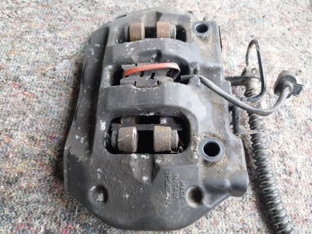 bontott VW TOUAREG Jobb hátsó Féknyereg Munkahengerrel