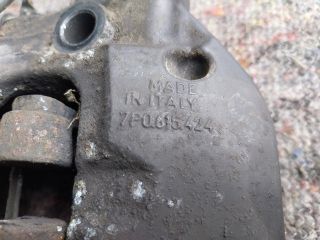 bontott VW TOUAREG Jobb hátsó Féknyereg Munkahengerrel