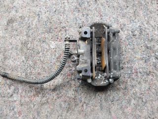 bontott VW TOUAREG Jobb hátsó Féknyereg Munkahengerrel