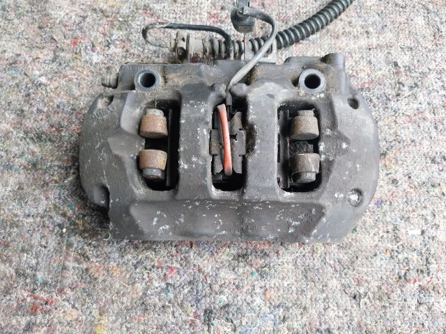 bontott VW TOUAREG Jobb hátsó Féknyereg Munkahengerrel