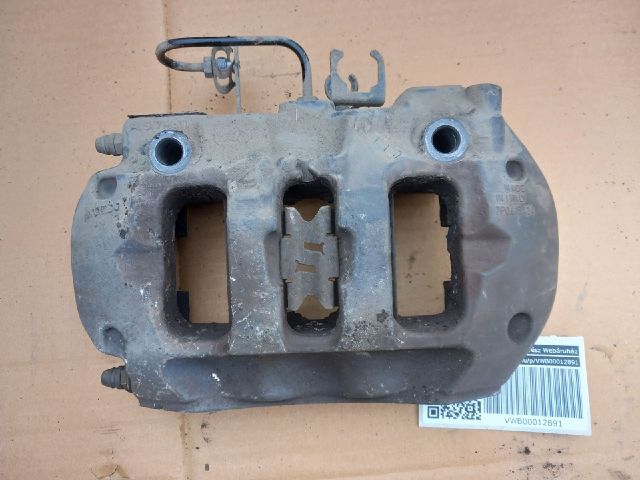 bontott VW TOUAREG Jobb hátsó Féknyereg Munkahengerrel