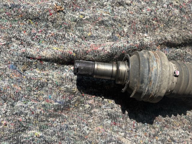 bontott VW TOUAREG Jobb hátsó Féltengely