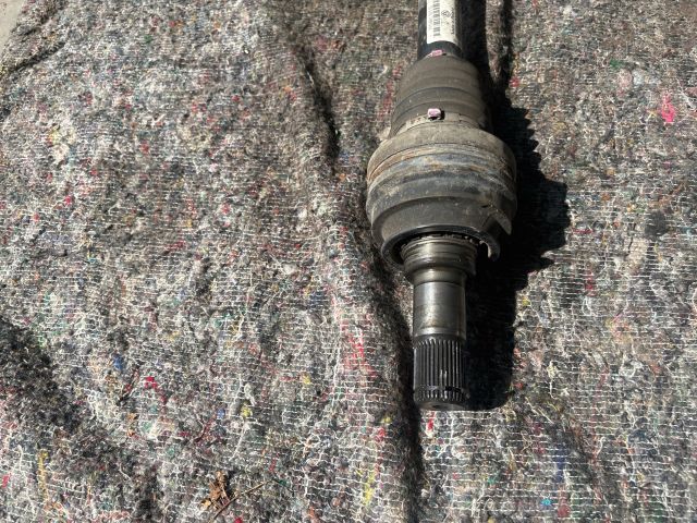 bontott VW TOUAREG Jobb hátsó Féltengely