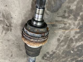 bontott VW TOUAREG Jobb hátsó Féltengely