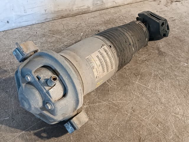 bontott VW TOUAREG Jobb hátsó Rugó