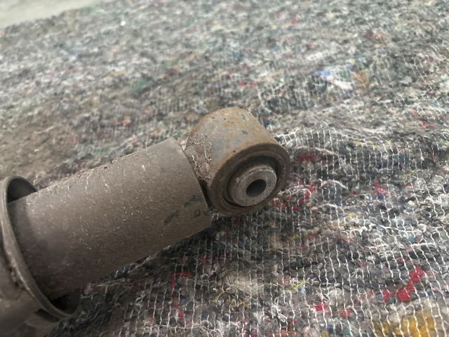 bontott VW TOUAREG Jobb hátsó Rugó