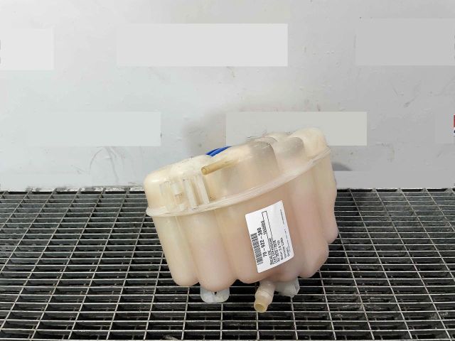 bontott VW TOUAREG Kiegyenlítő Tartály