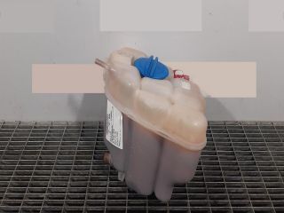 bontott VW TOUAREG Kiegyenlítő Tartály