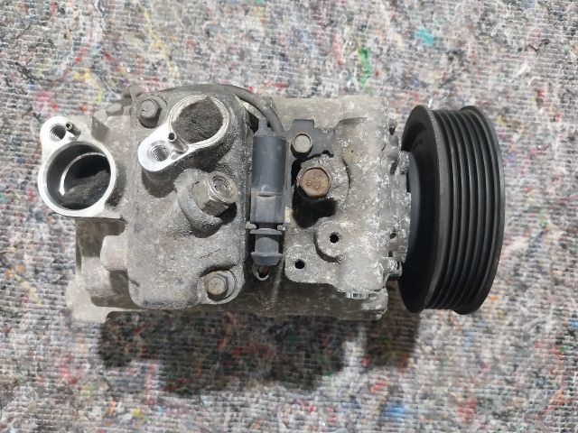 bontott VW TOUAREG Klímakompresszor