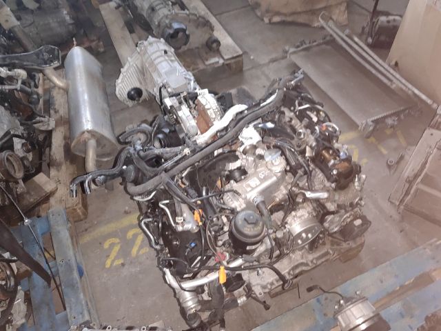 bontott VW TOUAREG Komplett Motor (Segédberendezésekkel)