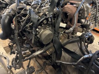 bontott VW TOUAREG Motor (Fűzött blokk hengerfejjel)