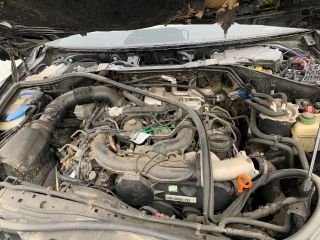 bontott VW TOUAREG Motor (Fűzött blokk hengerfejjel)