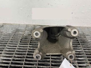 bontott VW TOUAREG Motor Tartó Bak Bal