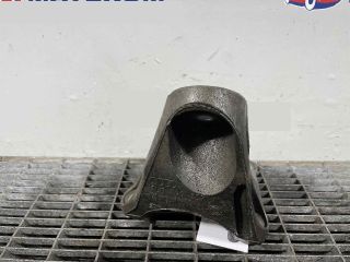 bontott VW TOUAREG Motor Tartó Bak Bal