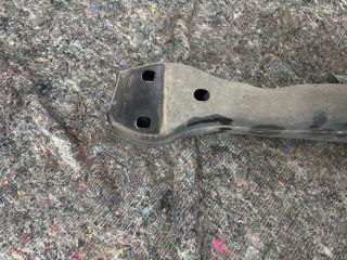 bontott VW TOUAREG Motor Tartó Bak (Fém)