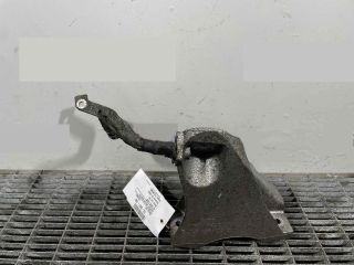 bontott VW TOUAREG Motor Tartó Bak Jobb