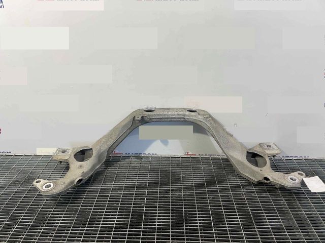 bontott VW TOUAREG Motor Tartó Bak (Pozíciófüggetlen)