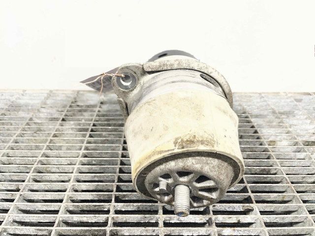 bontott VW TOUAREG Motor Tartó Bak (Pozíciófüggetlen)