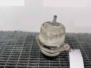 bontott VW TOUAREG Motor Tartó Bak (Pozíciófüggetlen)