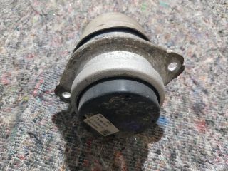 bontott VW TOUAREG Motor Tartó Bak (Pozíciófüggetlen)