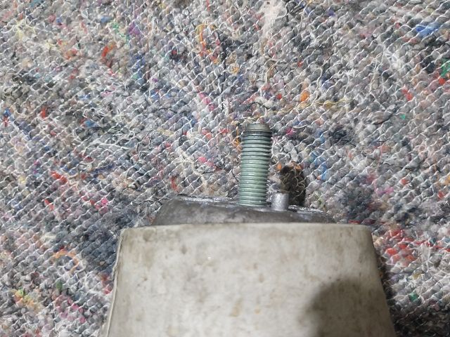 bontott VW TOUAREG Motor Tartó Bak (Pozíciófüggetlen)